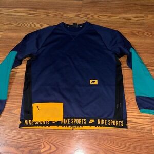 Nike Size Small Retail $110 Men Therma Colorblocked Training Top Limited Edition